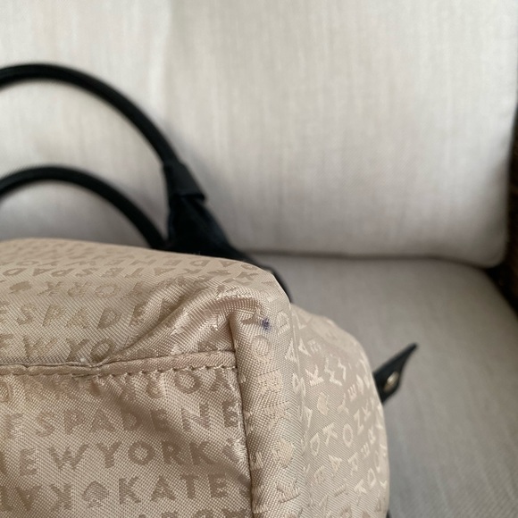 EUC Kate Spade New York black pebble leather zip closure handbag - Picture 13 of 14